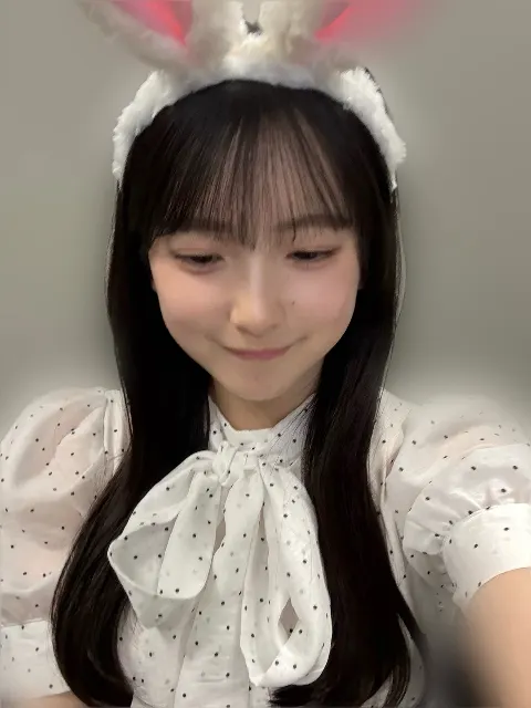 鈴木 佑捺｜人生初のぴょん（2025-10-31）｜2枚目