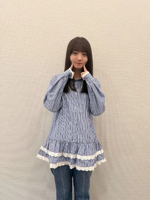 海邉 朱莉｜窓辺の灯り（2025-11-04）｜3枚目