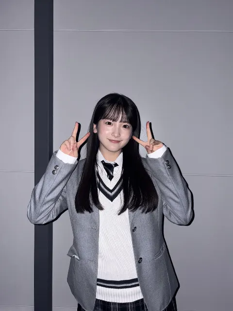 鈴木 佑捺｜団地の学生達（2025-11-20）｜2枚目