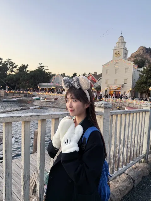 小川 彩｜今日はちゃんとコートを着てきました（2025-12-18）｜5枚目