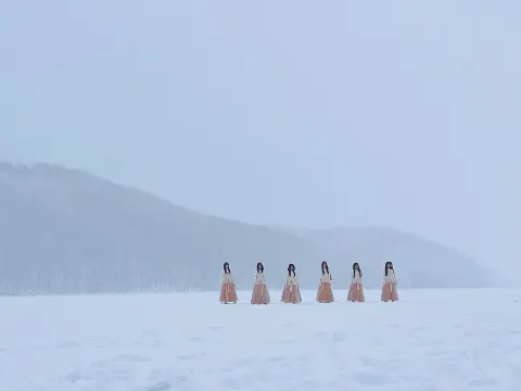 海邉 朱莉｜愛情の手触り（2025-12-29）｜2枚目