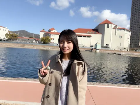 海邉 朱莉｜芽吹く（2026-02-09）｜2枚目