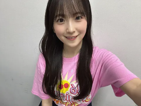 鈴木 佑捺｜ゆるりと七月（2026-07-01）｜2枚目