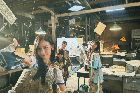 伊藤 理々杏｜僕の感情爆発しそうだ（2026-07-19）｜2枚目