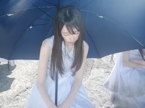 矢田 萌華｜季節遅れの桜（2026-08-29）｜3枚目
