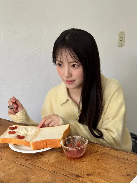 鈴木 佑捺｜眼鏡きぶん（2026-10-05）｜2枚目