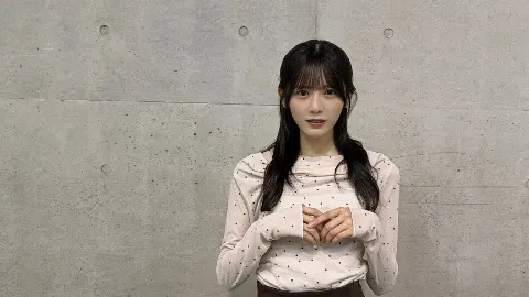 大越 ひなの｜初めて自分でネクタイを締めれました（2026-10-13）｜3枚目