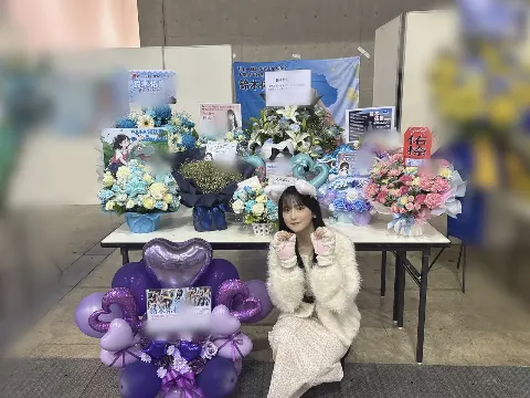 鈴木 佑捺｜白猫、現る（2026-10-15）｜3枚目