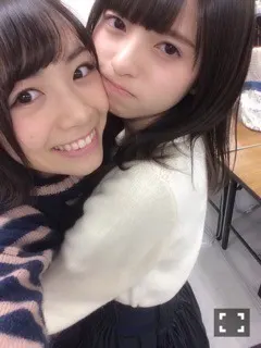 齋藤 飛鳥｜椅子がこわい！ 美 容院の椅子とか、下 にタイヤがついてる …（2015-12-05）｜4枚目