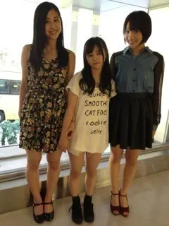 斎藤 ちはる｜ 最近は卓球してます。放課後です。教室でです。(´>∀<｀)ゝ（2012-09-20）｜2枚目