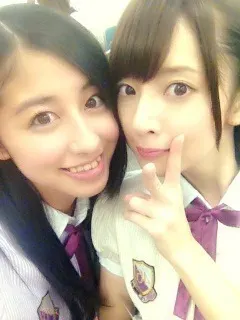 斎藤 ちはる｜ 最近は卓球してます。放課後です。教室でです。(´>∀<｀)ゝ（2012-09-20）｜7枚目