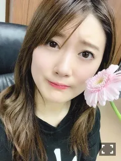 樋口 日奈｜日だまりのお部屋*635ひなちま（2018-12-10）｜6枚目