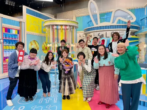 樋口 日奈｜すべてを許すように佇んでる749*日奈（2021-12-28）｜4枚目