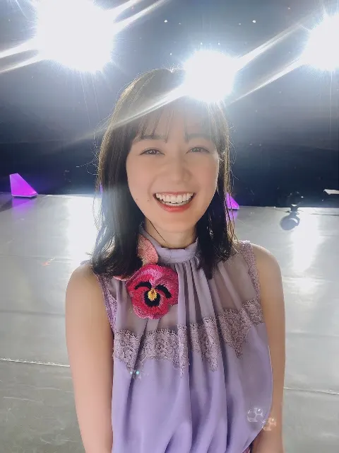 樋口 日奈｜正解はわからない たった一度の 人生だ750*日奈（2021-12-31）｜2枚目