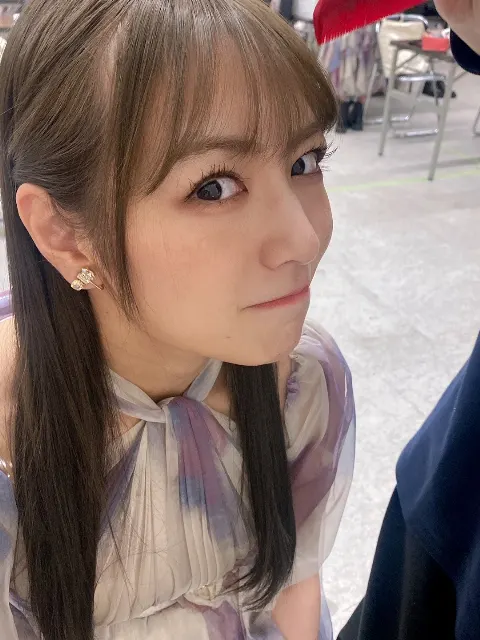 樋口 日奈｜Happy birthday to me(o^^o)日奈（2022-01-31）｜2枚目
