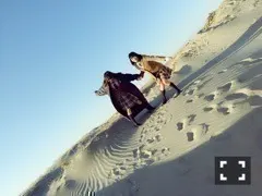 北野 日奈子｜撮影現場にあった子 供用の車（2015-03-15）｜16枚目