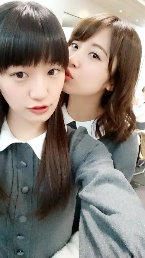 中田 花奈｜埼玉の空はあウォーカーった。カナ？1010（2015-04-23）｜4枚目