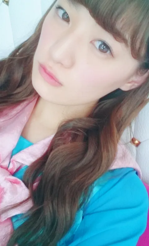 中田 花奈｜緑と言えば抹茶カナ？1383（2016-11-25）｜2枚目