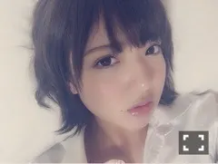 和田 まあや｜レジでポイントカードありますか？って聞かれていいえって首横に振りながらカード出してしまった。ちーん。（2016-06-08）｜2枚目