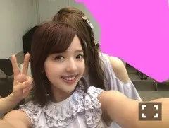 和田 まあや｜朝起きて腹筋が少し筋肉痛なのは梅ちゃんに2日連続ホクロの話で息できなくなるくらい笑わされたからかな？笑（2019-07-08）｜2枚目