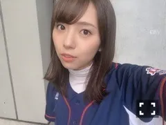 新内 眞衣｜帰り道は遠回りしたくなる派です（2018-10-17）｜4枚目