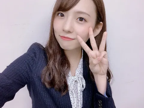 新内 眞衣｜大人の階段8段目（2020-06-27）｜2枚目