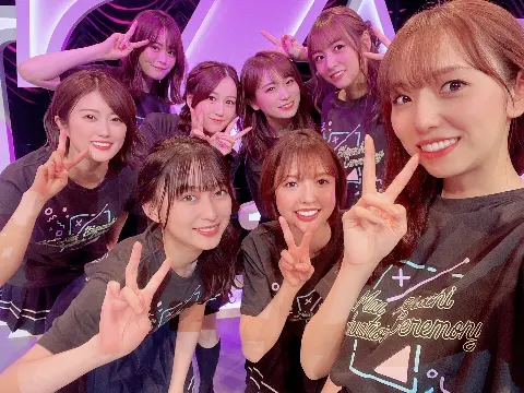 新内 眞衣｜あなたからの卒業（2022-02-10）｜3枚目