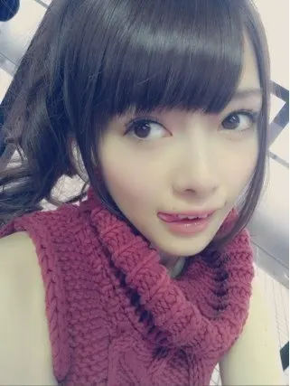 白石 麻衣｜グツグツコトコト(o^_^o)（2012-12-10）｜3枚目