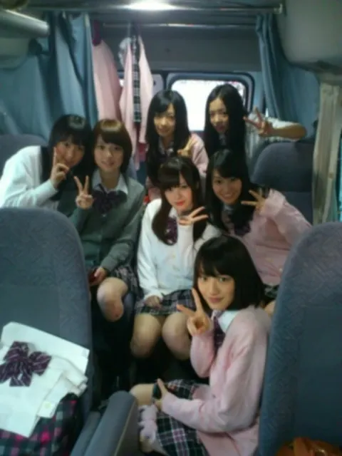 白石 麻衣｜A Happy New Year☆（2012-01-01）｜3枚目