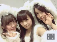 秋元 真夏｜lonely ろんり 論理(｡･ω･)ﾉ ﾞ416（2016-03-22）｜2枚目