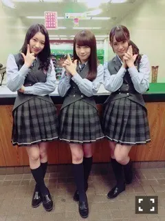 秋元 真夏｜パフェブーム継続中(｡･ω･ )ﾉﾞ（2016-03-27）｜3枚目