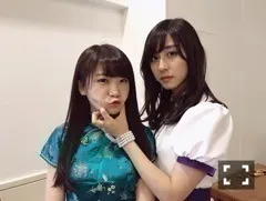 秋元 真夏｜#桜とぷく顔 ヽ(｡･ω･｡)ﾉ504（2017-04-08）｜3枚目