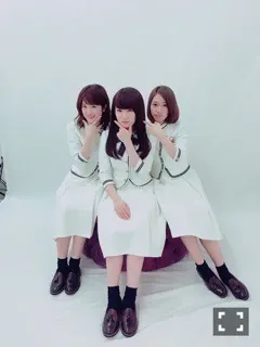 秋元 真夏｜夏から真夏ヽ(｡･ω･｡)ﾉ515（2017-06-10）｜3枚目