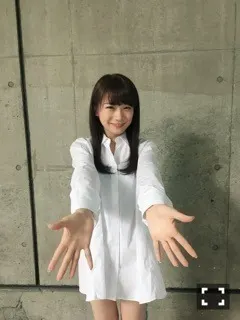 秋元 真夏｜彼シャツヽ(｡･ω･｡)ﾉ530（2017-09-29）｜2枚目