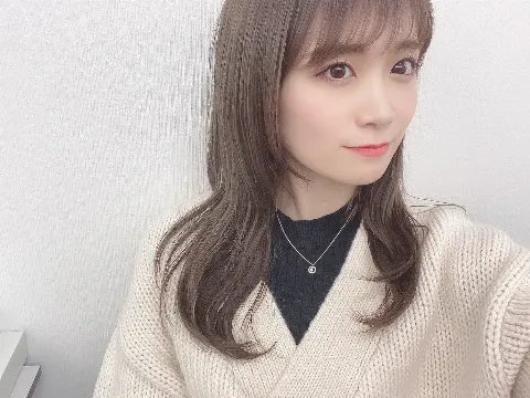 秋元 真夏｜26thヽ(｡･ω･｡)ﾉ617（2021-01-27）