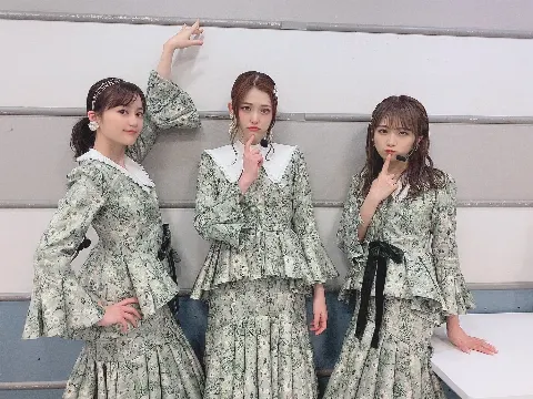 秋元 真夏｜26thヽ(｡･ω･｡)ﾉ617（2021-01-27）｜3枚目