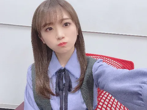 秋元 真夏｜26thヽ(｡･ω･｡)ﾉ617（2021-01-27）｜4枚目