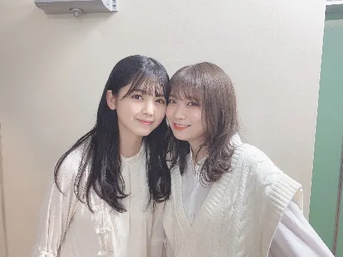 秋元 真夏｜ありがとうヽ(｡･ω･｡)ﾉ（2022-05-17）｜2枚目