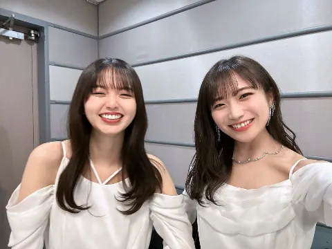 秋元 真夏｜メリークリスマスヽ(｡･ω･｡)ﾉ（2022-12-25）