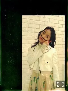 伊藤 万理華｜人型星座。684回目（2015-12-19）｜3枚目