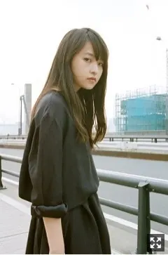 伊藤 万理華｜玉葱泣き。769回目（2017-04-17）｜3枚目
