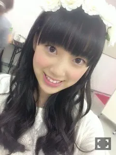 堀 未央奈｜17歳（2013-10-15）｜2枚目