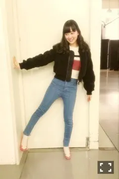 堀 未央奈｜ほっぺを触られる（2014-01-17）｜3枚目