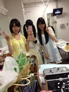 堀 未央奈｜1周年（2014-03-28）｜3枚目