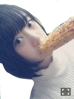 堀 未央奈｜雨と紫陽花ってとっ てもお似合い（2015-11-04）