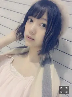 堀 未央奈｜金木犀達に囲まれたい（2016-09-28）｜2枚目