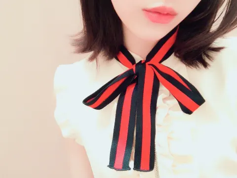 堀 未央奈｜ちょきちょきしたよ（2019-04-14）｜2枚目