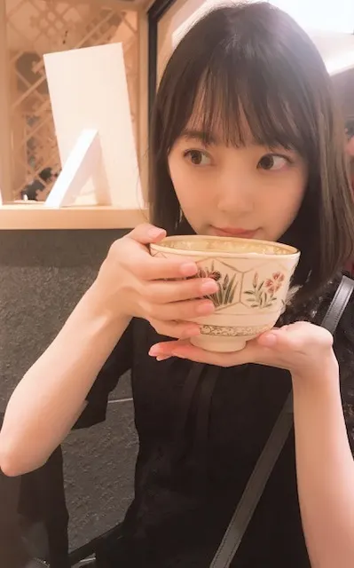 堀 未央奈｜ドライにしたかすみ草（2019-04-22）｜4枚目