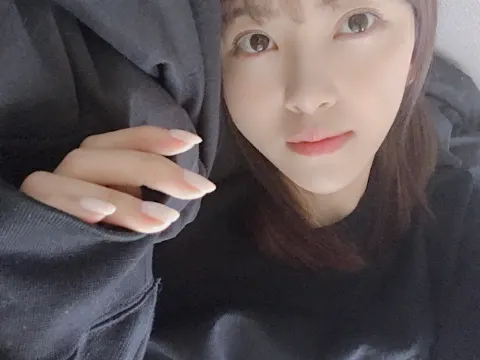 堀 未央奈｜トレーナーって着心地がいいですよね（2019-09-29）｜2枚目