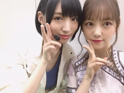 堀 未央奈｜サーフボードに乗ったまま空を飛ぶ夢を見ました（2019-11-16）｜2枚目